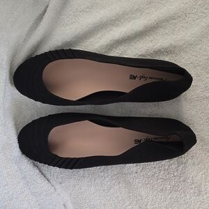 American Eagle black flats slip on shoes with fabric material 13 wide width
